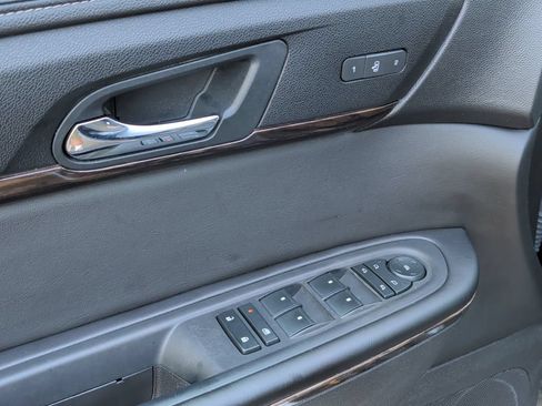 Used 2014 GMC Acadia Denali AWD/4WD image 15