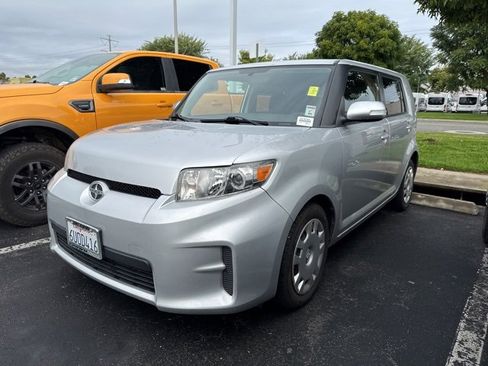 Used 2012 Scion xB image 1