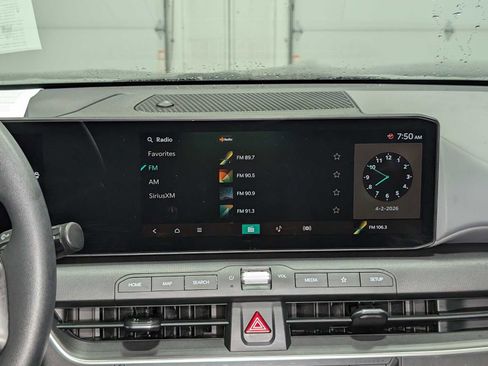 Certified 2025 Kia K4 FWD image 18