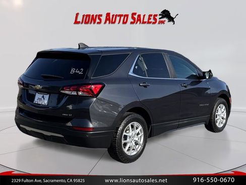 Used 2022 Chevrolet Equinox LT w/ Driver Convenience Package AWD/4WD image 5
