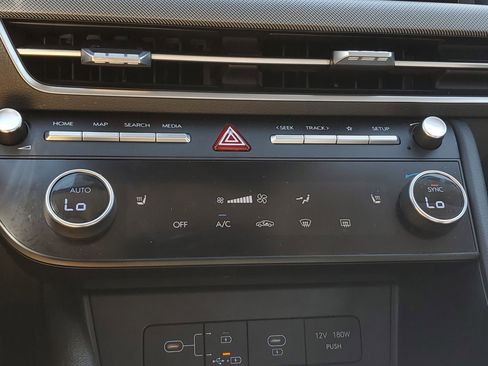 Used 2025 Hyundai Sonata SEL FWD image 23