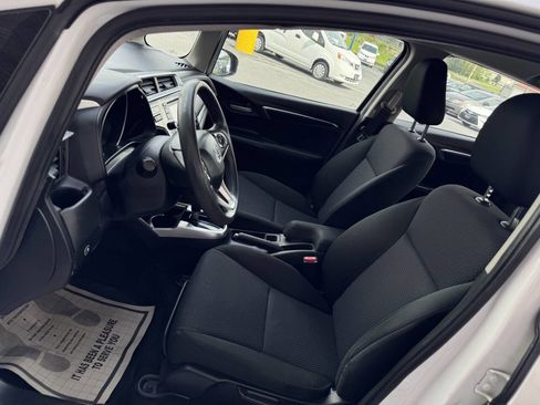 Used 2019 Honda Fit LX image 7