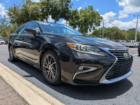 Used 2016 Lexus ES 350 w/ Luxury Package w/Wood Trim FWD image 8