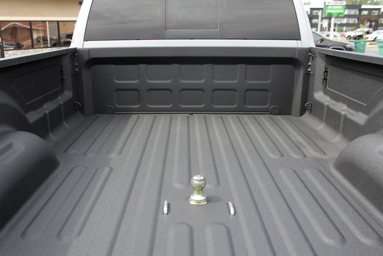 Used 2024 RAM 3500 Laramie w/ Sport Appearance Package AWD/4WD image 42