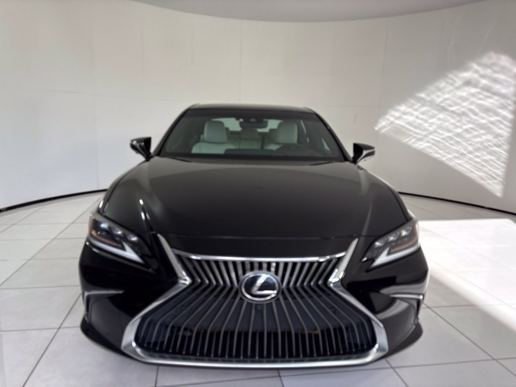 Used 2021 Lexus ES 350 Ultra Luxury w/ Accessory Package 2 FWD image 8