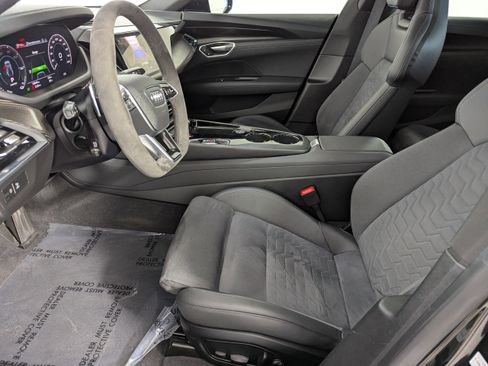 Certified 2022 Audi e-tron GT Premium Plus w/ Performance Package image 28