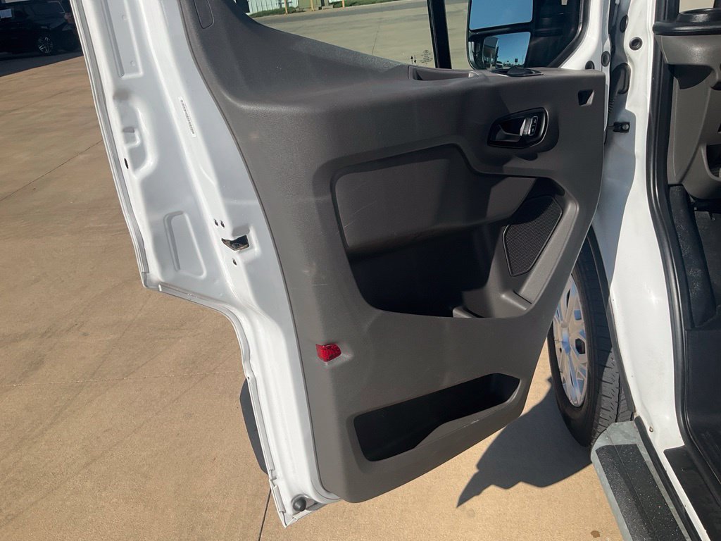 Used 2023 Ford Transit 250 Low Roof w/ Exterior Upgrade Package RWD image 4