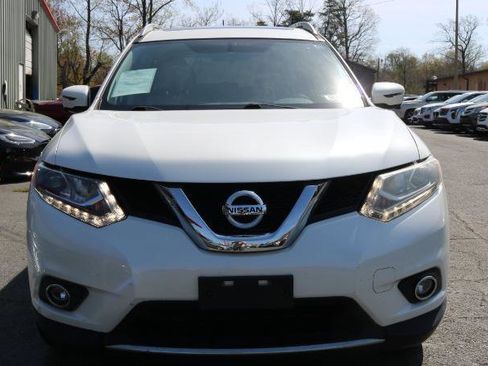 Used 2016 Nissan Rogue SL w/ SL Premium Package image 2