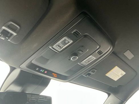 Used 2025 Chevrolet Tahoe LT image 34