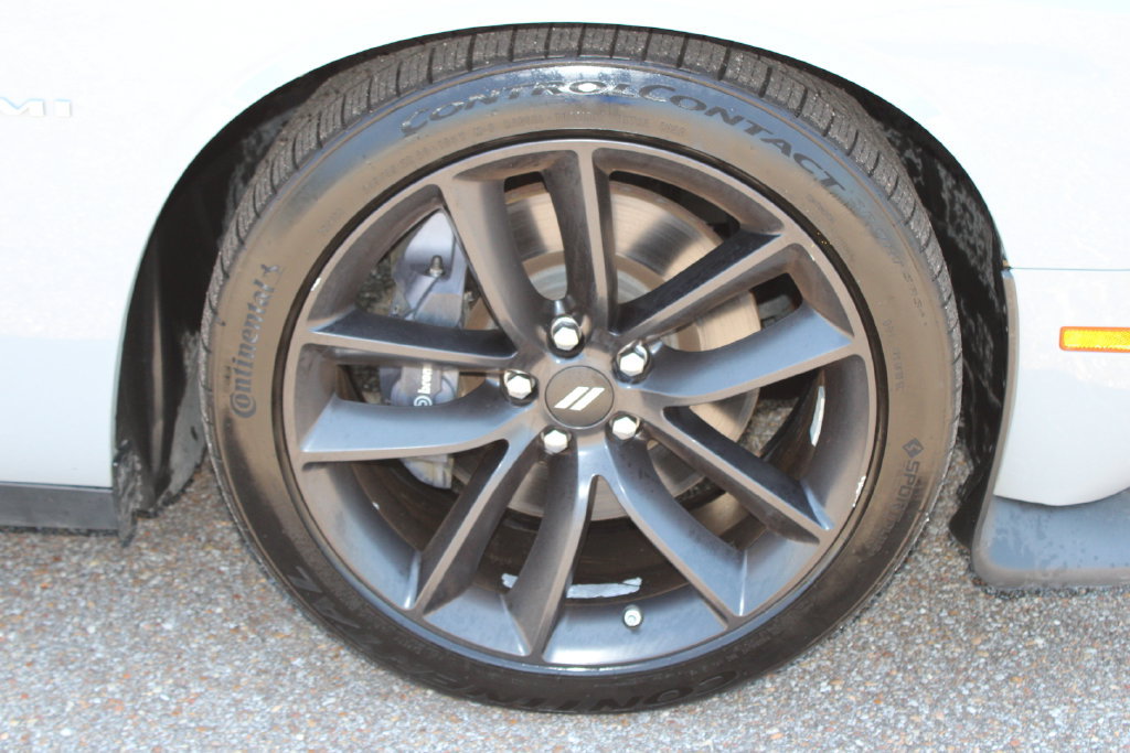 Used 2022 Dodge Challenger R/T w/ Performance Handling Group RWD image 8