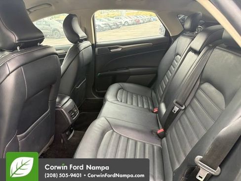 Used 2018 Ford Fusion Energi SE FWD image 10
