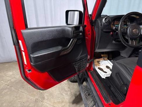 Used 2016 Jeep Wrangler Sport AWD/4WD image 2