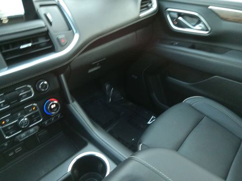 Used 2023 Chevrolet Tahoe Premier image 19