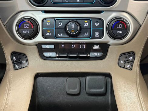 Used 2018 GMC Yukon SLT w/ Premium Edition image 17