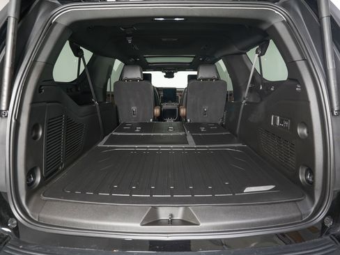 Used 2026 GMC Yukon XL Denali Ultimate w/ LPO, Floor Liner Package AWD/4WD image 13