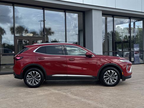 Used 2025 Buick Envision Preferred AWD/4WD image 2