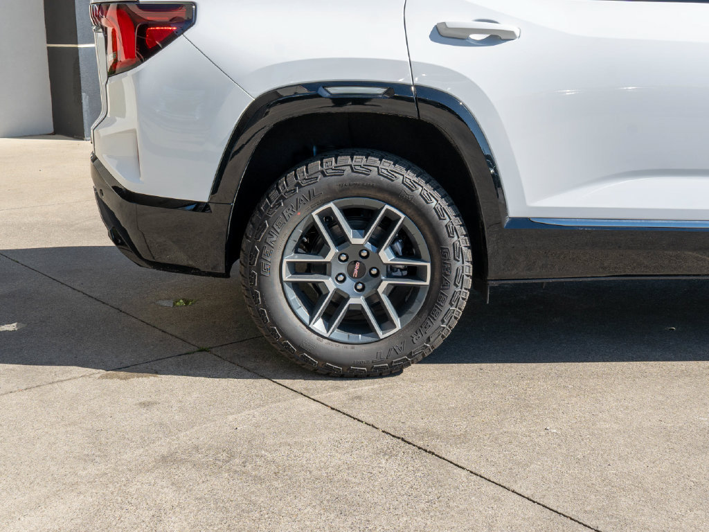 New 2027 GMC Terrain AT4 w/ Convenience Package III AWD/4WD image 32