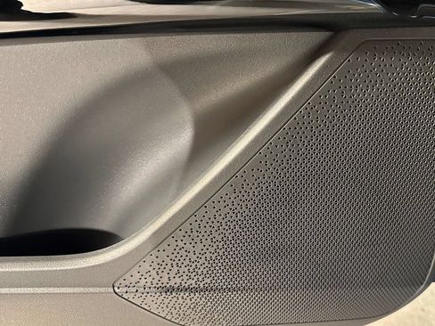 New 2026 Kia Niro EX FWD image 14