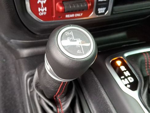 Used 2021 Jeep Wrangler Unlimited Rubicon AWD/4WD image 26