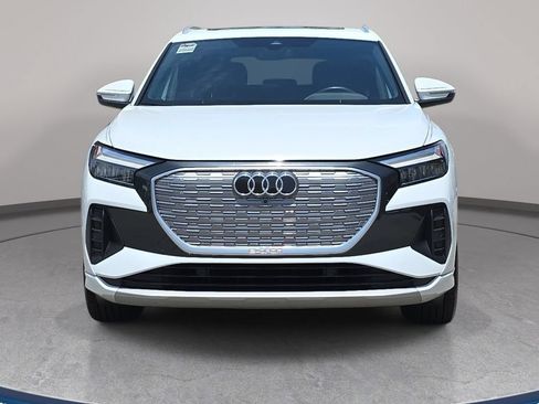 Used 2023 Audi Q4 e-tron Premium Plus w/ Premium Plus RWD image 3