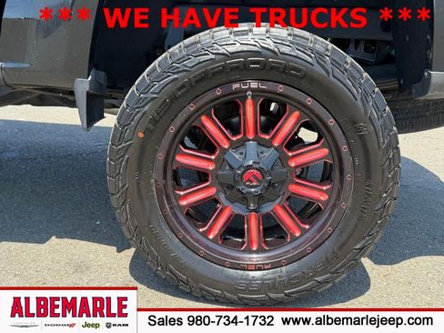 Used 2018 Chevrolet Colorado Z71 AWD/4WD image 11