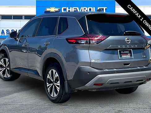 Used 2023 Nissan Rogue SV FWD image 3