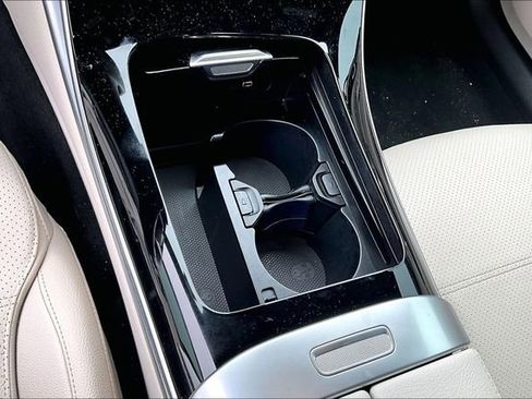 Used 2024 Mercedes-Benz C 300 Sedan image 26