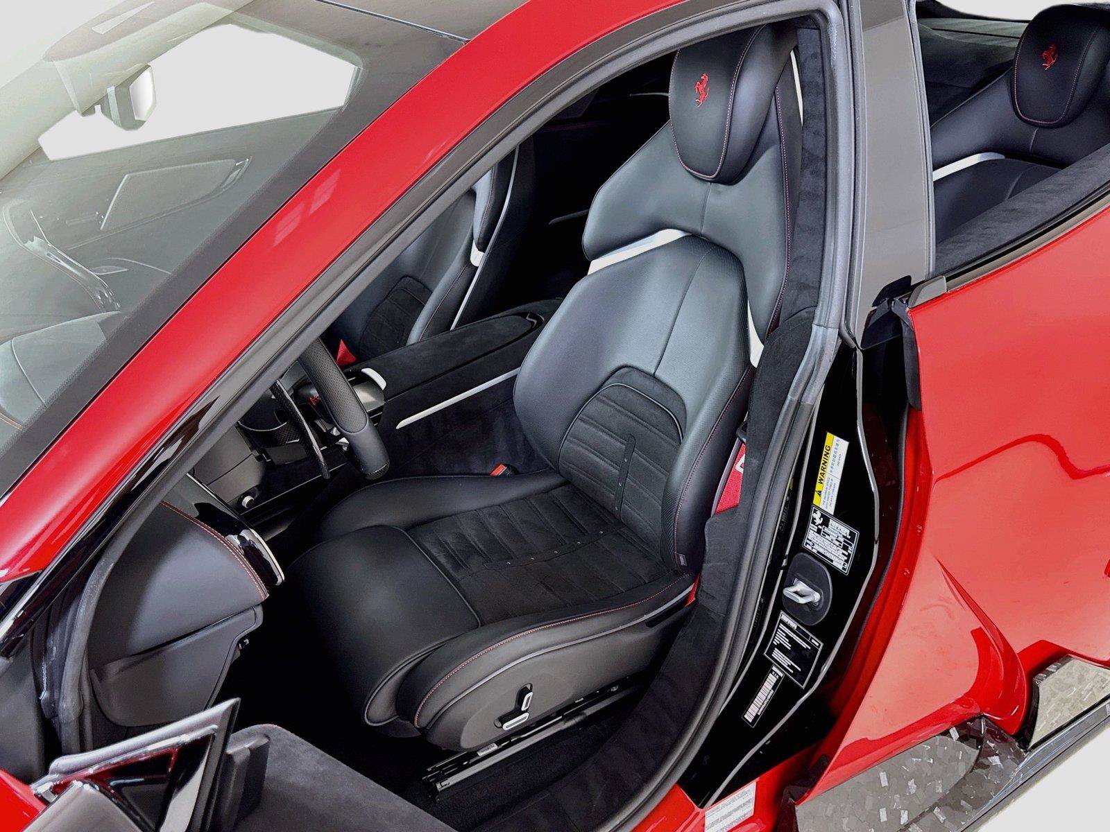 Used 2026 Ferrari Purosangue AWD/4WD image 13