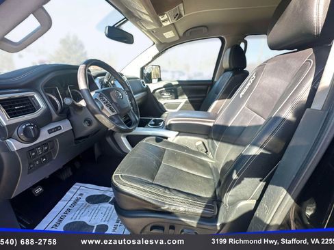 Used 2019 Nissan Titan PRO-4X w/ Pro-4x Convenience Package image 15