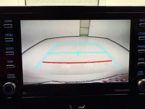 Used 2021 Toyota Corolla LE image 20