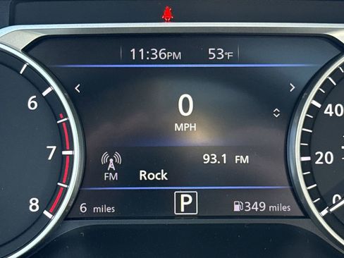 New 2025 Nissan Sentra SR w/ SR Premium Package FWD image 10