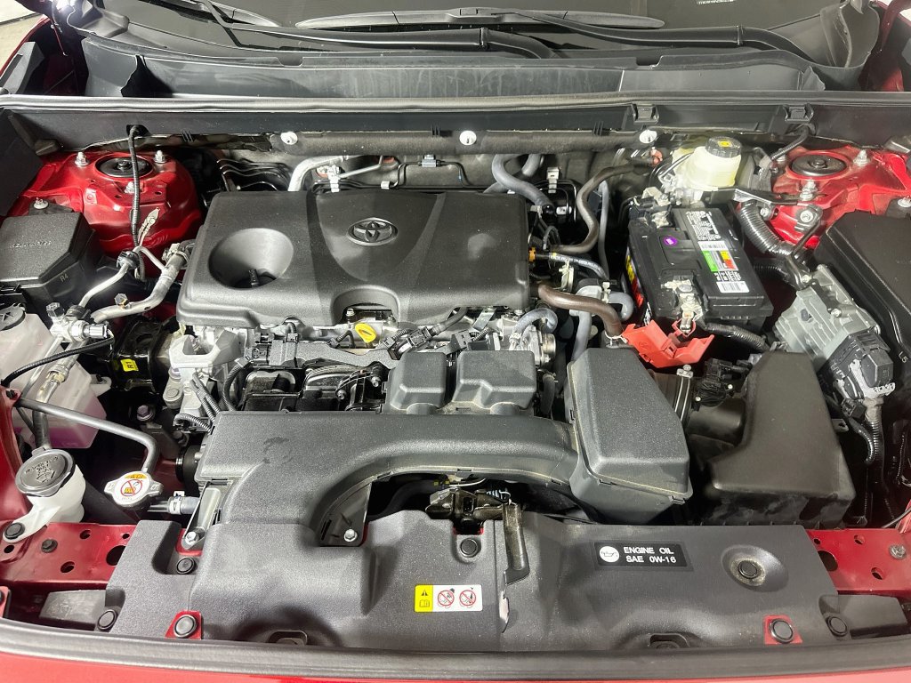 Used 2023 Toyota RAV4 XLE Premium FWD image 10