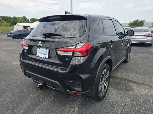 Used 2023 Mitsubishi Outlander Sport SE AWD/4WD image 3