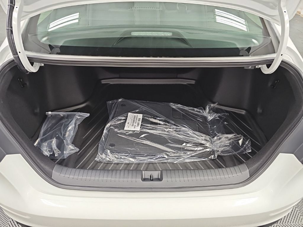 New 2026 Honda Accord LX image 30