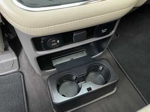 Used 2021 Lincoln Navigator Reserve w/ Luxury Package image 66