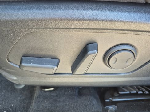 Used 2023 Hyundai Tucson Limited FWD image 13