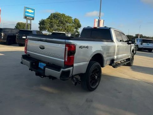 Used 2024 Ford F250 Lariat w/ Black Appearance Package AWD/4WD image 8