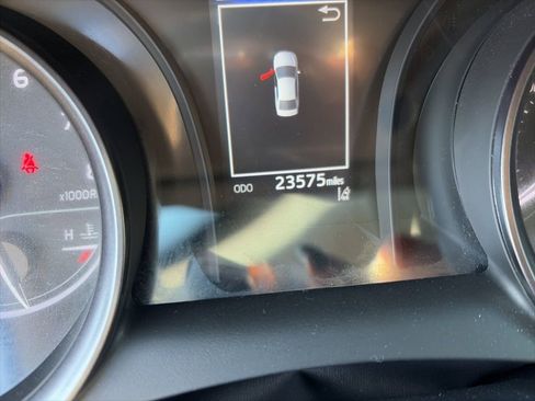 Used 2023 Toyota Camry SE image 16