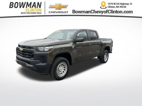 Used 2024 Chevrolet Colorado W/T image 1