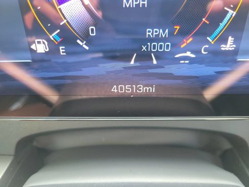 Used 2024 Chevrolet Traverse LS w/ Midnight/Sport Edition FWD image 36