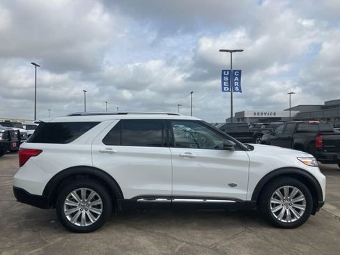 Used 2022 Ford Explorer King Ranch w/ Technology Package AWD/4WD image 8