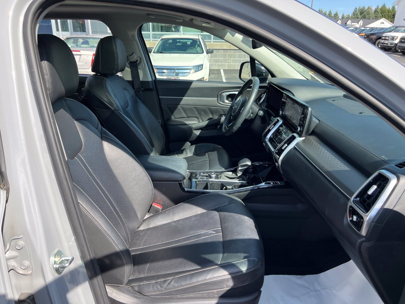 Used 2023 Kia Sorento SX FWD image 54