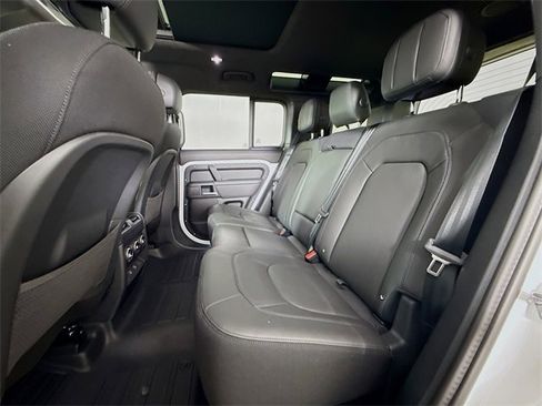 Used 2025 Land Rover Defender 110 V8 image 24