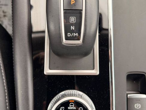 Used 2024 Mitsubishi Outlander FWD image 23