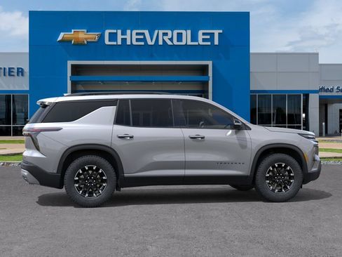 New 2026 Chevrolet Traverse Z71 w/ Driver Confidence Package AWD/4WD image 5