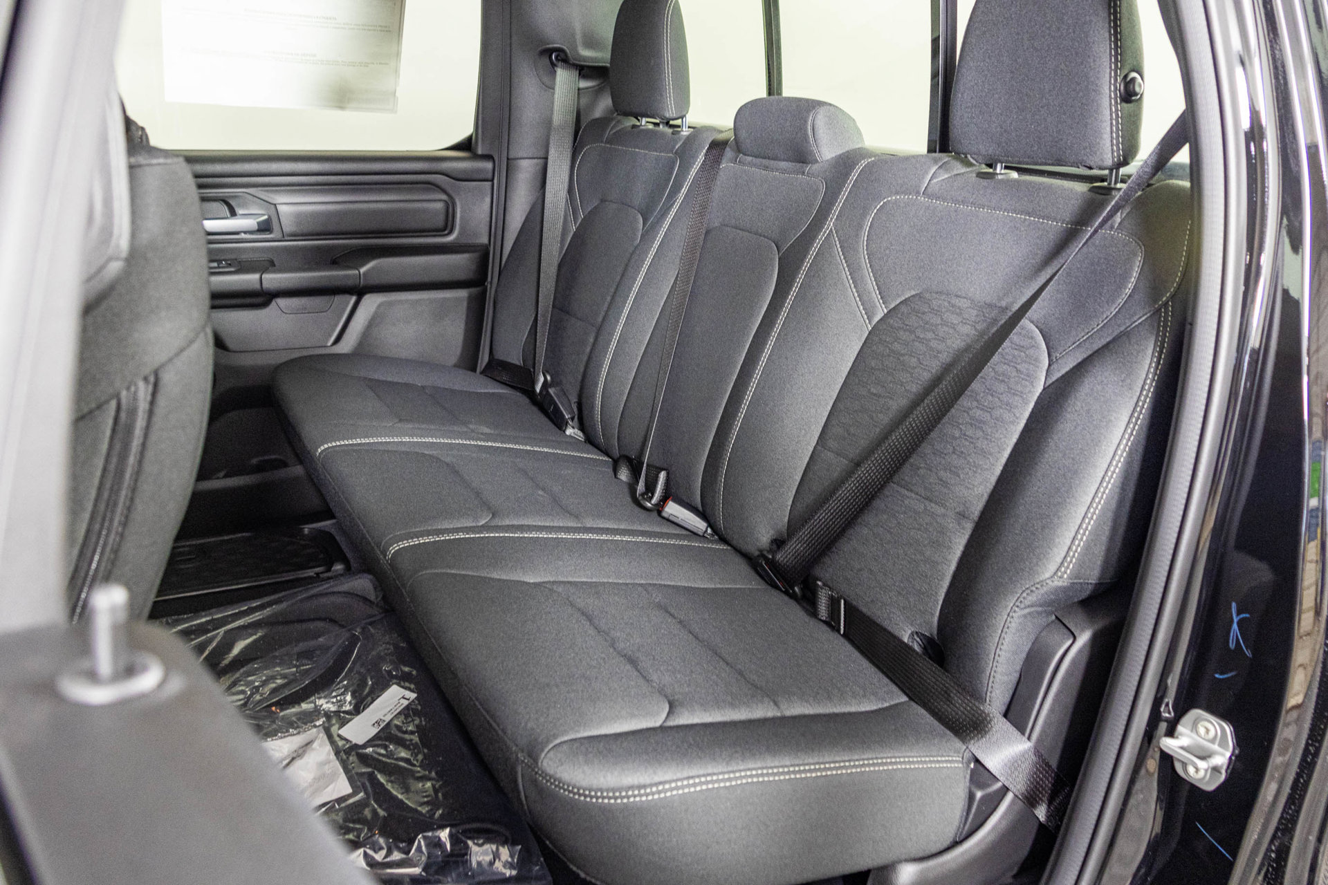 New 2026 RAM 1500 Express AWD/4WD image 33