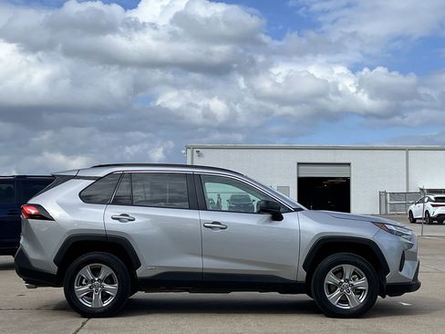 Used 2024 Toyota RAV4 LE AWD/4WD image 2