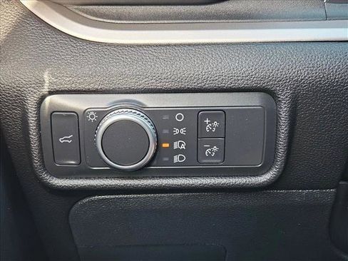 Used 2022 Ford Explorer XLT RWD image 12