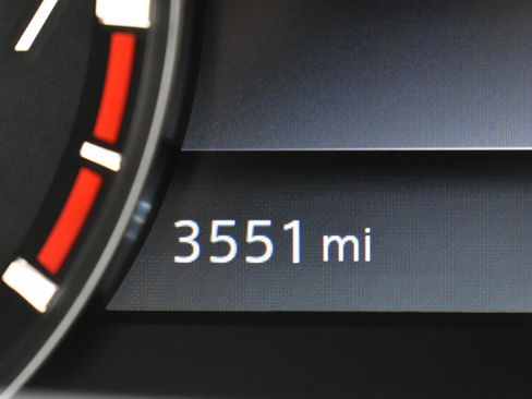 Used 2025 Nissan Frontier SV w/ SV Convenience Package image 32