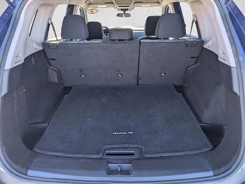 Used 2023 Nissan Rogue SV image 6